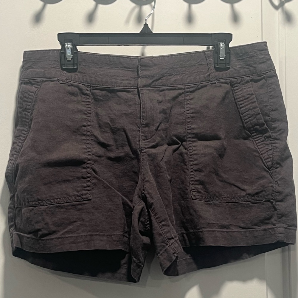 Women's Apt. 9 Modern Fit Pleated Cuffed Shorts - Size 12